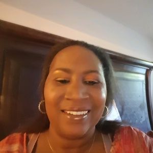 Meet your Posher, Sheila